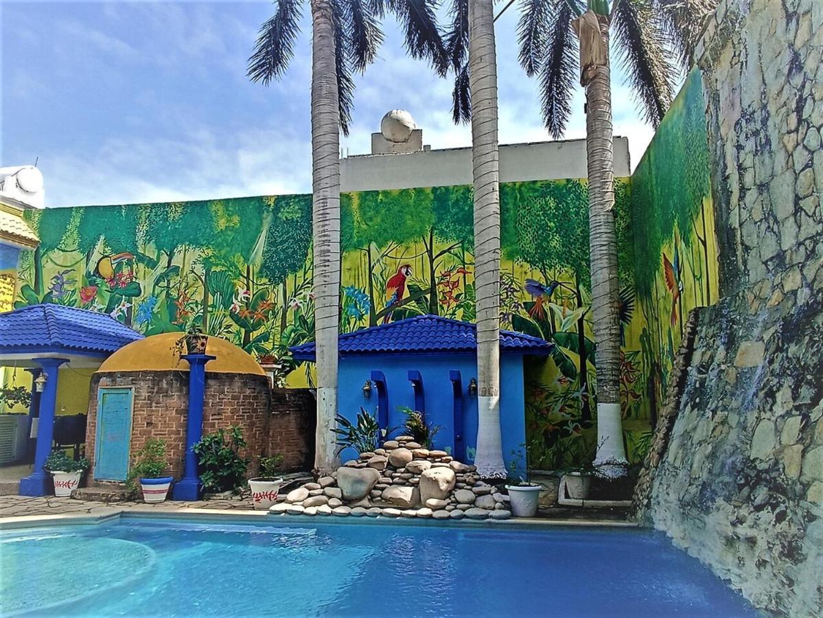 Hotel Esmeralda タンピコ エクステリア 写真