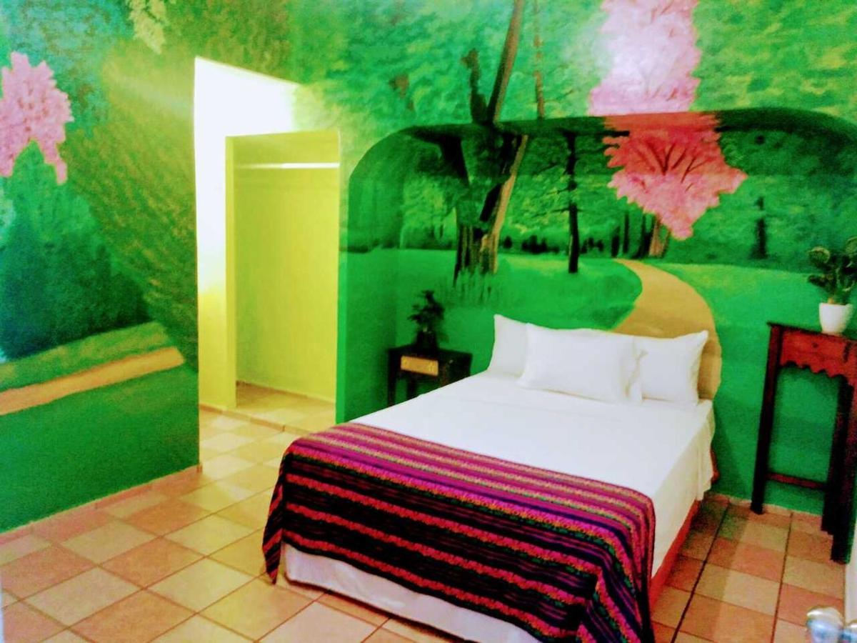 Hotel Esmeralda タンピコ エクステリア 写真